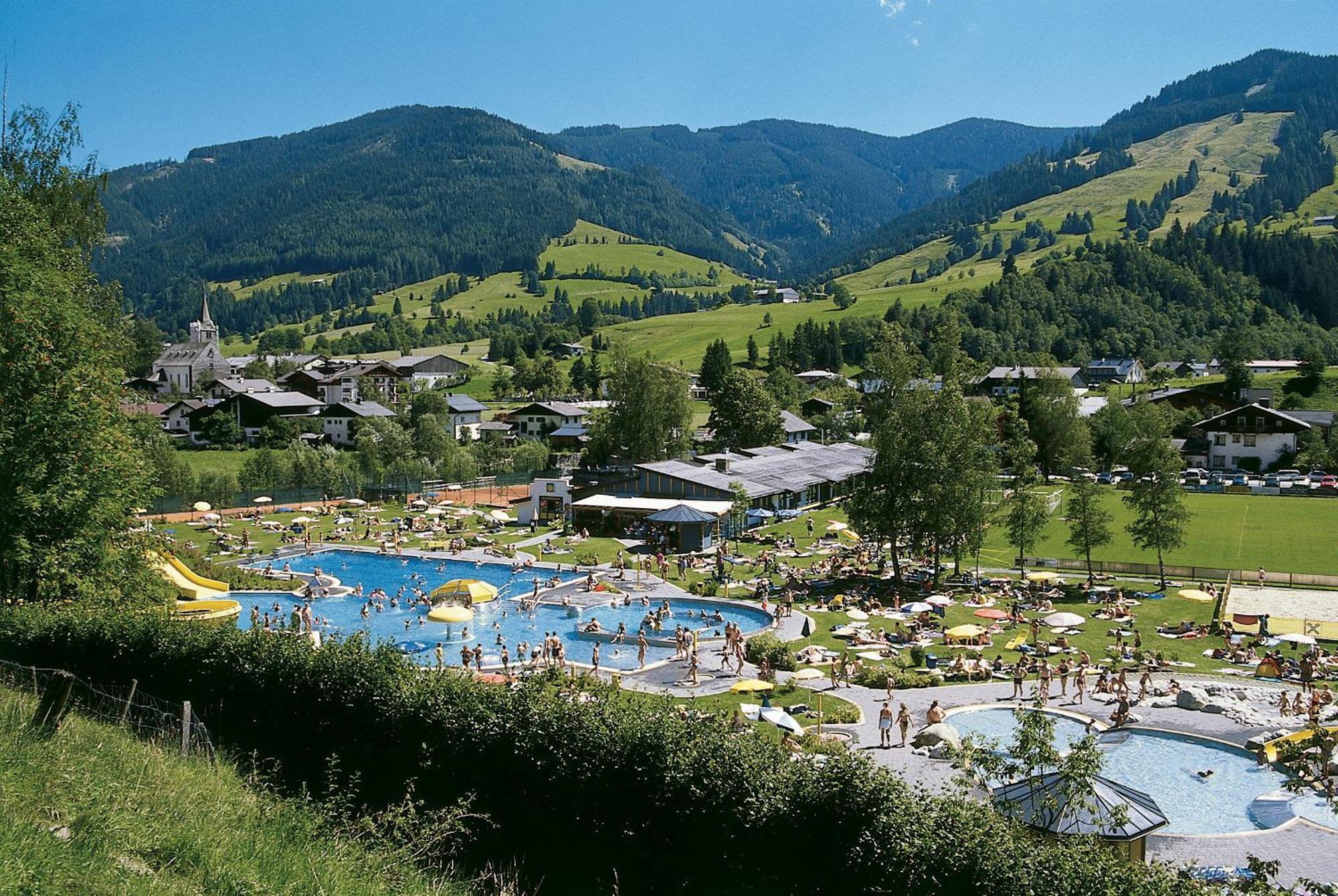 Thomanhof Chalet-Appartement Saalfelden Zewnętrze zdjęcie